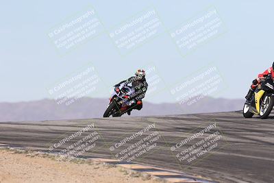 media/Dec-01-2025-Moto Forza (Mon) [[2daa91e15f]]/2-Intermediate Group/Session 2 (Turns 9 and 10)/